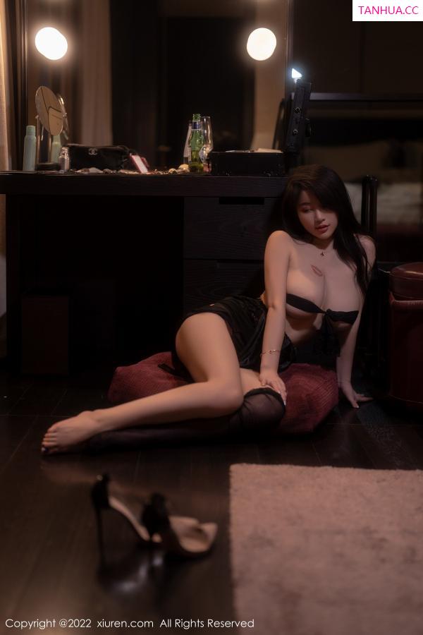 美七Mia  [XiuRen]高清写真图 2022.10.18 No.5722 美七Mia 西双版纳旅拍第55张图片
